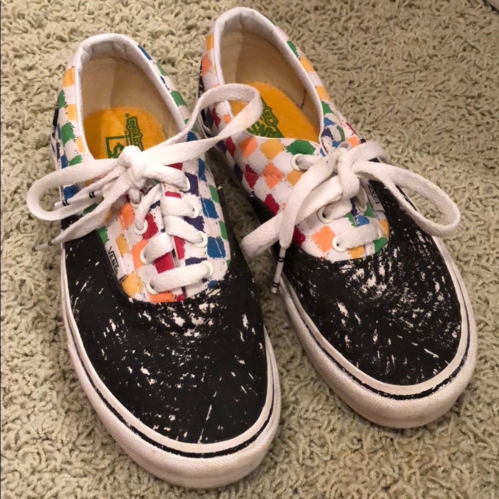 Youth size 2 Vans Crayola Shoes